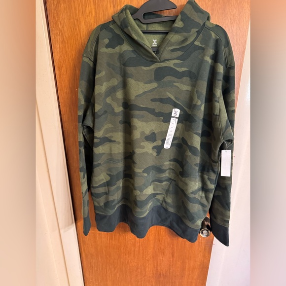 NWT women’s XL camouflage hoodie by Xersion, front side pockets & fleece lining - Picture 2 of 9